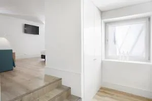 Hotel Serviced - Ascensor Da Bica Lisbon