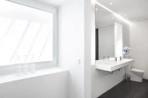 Serviced - Ascensor Da Bica Hotel Lisbon